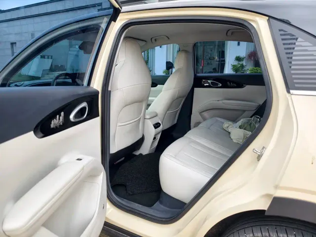 Geely Starry Wish — Фото автомобиля 9
