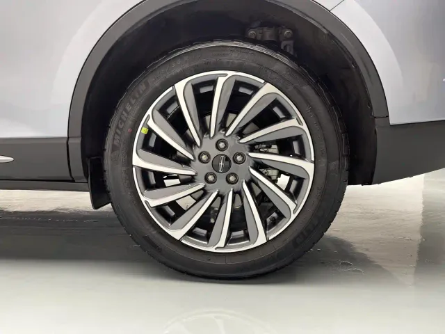 Lincoln Adventurer 2023 2.0T 2WD Zunya Edition — Фото автомобиля 18