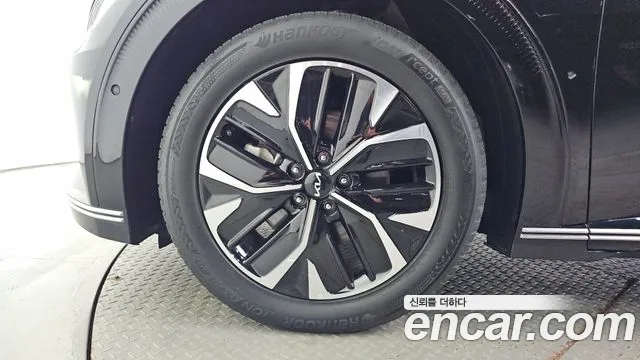 Kia EV6 — Фото автомобиля 5