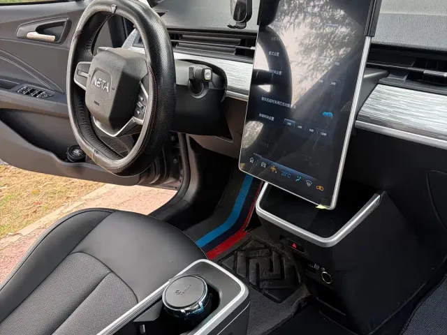 Nezha Auto Nezha AYA 2023 Facelift 401 Lite — Фото автомобиля 14