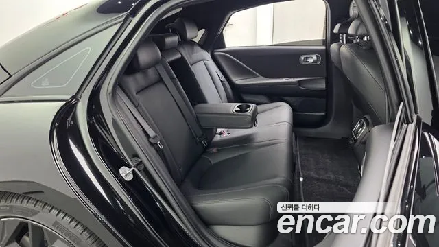 Hyundai Ioniq 6 — Фото автомобиля 17