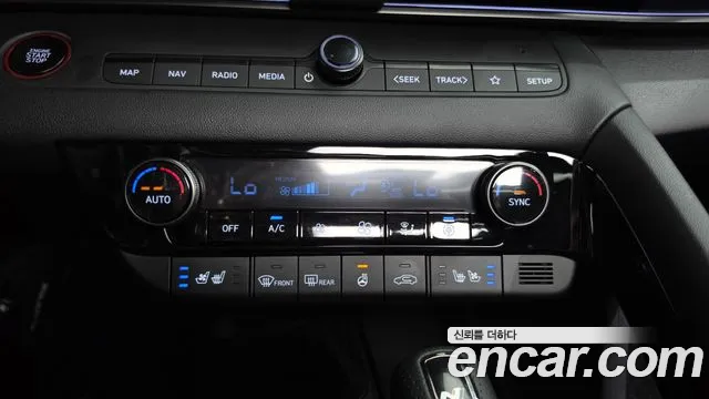 Hyundai Avante CN7 — Фото автомобиля 30