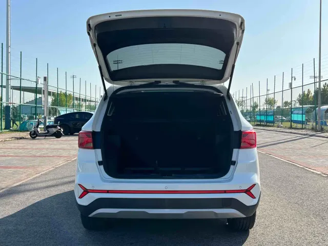 Jetta VS7 — Фото автомобиля 5
