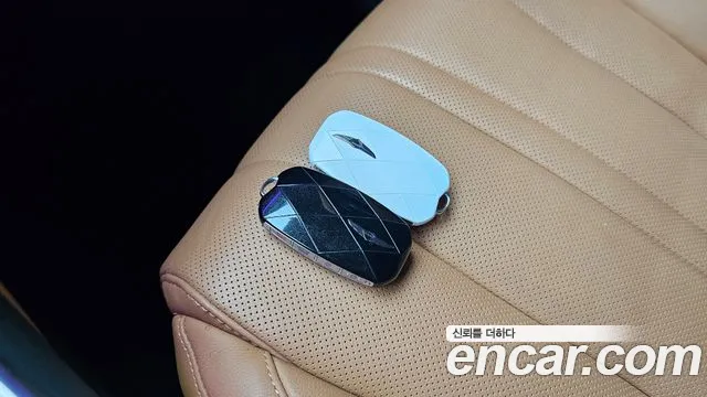 Genesis GV80 2.5T Бензин AWD — Фото автомобиля 27