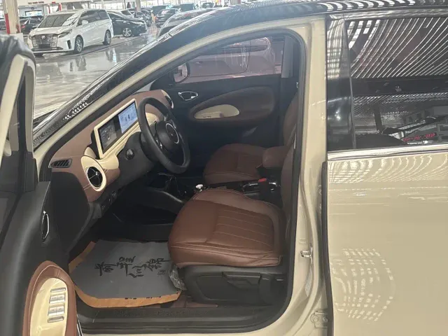 Wuling Bingo — Фото автомобиля 9