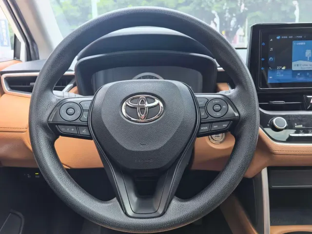 Toyota Corolla Cross — Фото автомобиля 16