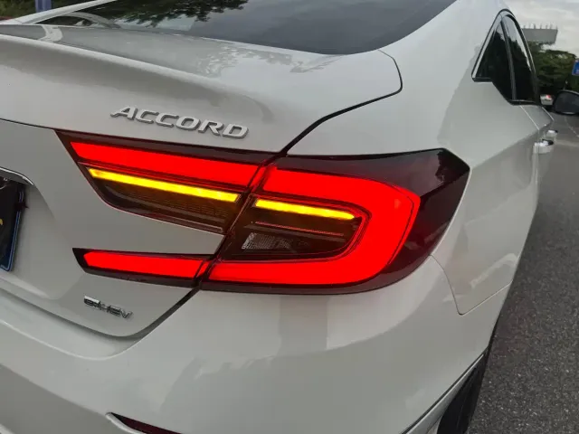 Honda Accord — Фото автомобиля 19