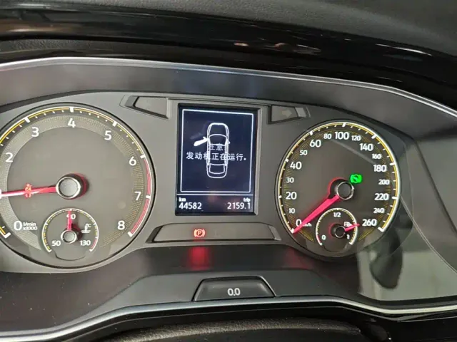 Volkswagen Sagitar — Фото автомобиля 11