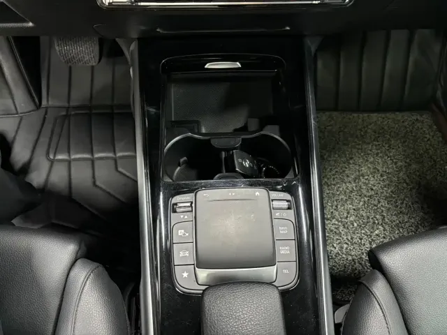 Mercedes-Benz GLB-Class — Фото автомобиля 11