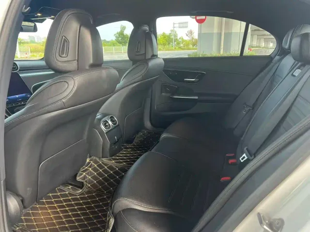 Mercedes-Benz C-Class — Фото автомобиля 6