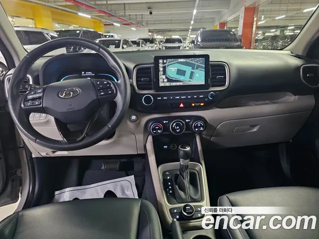 Hyundai Venue — Фото автомобиля 9