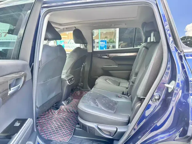 Toyota Highlander — Фото автомобиля 5