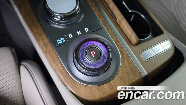 Genesis G80 Бензин 3.5 турбо AWD — Фото автомобиля 9