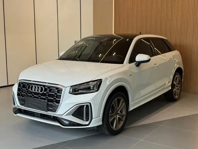 Фотография автомобиля — Audi Q2L