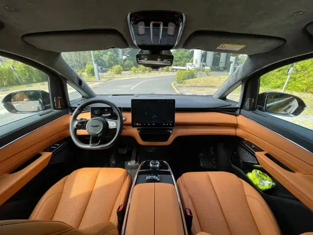 Geely Yizhen L380 — Фото автомобиля 15