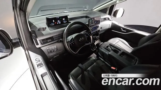Hyundai Staria — Фото автомобиля 10
