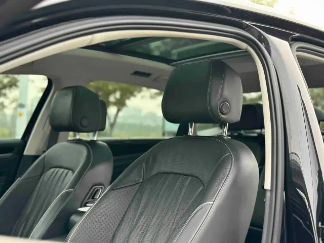 Volkswagen Passat — Фото автомобиля 9