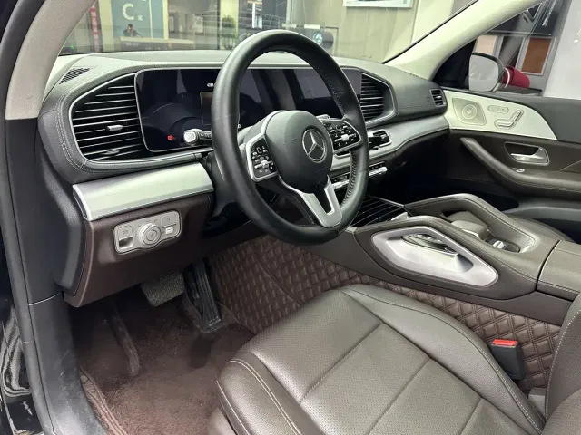 Mercedes-Benz GLE-Class — Фото автомобиля 12