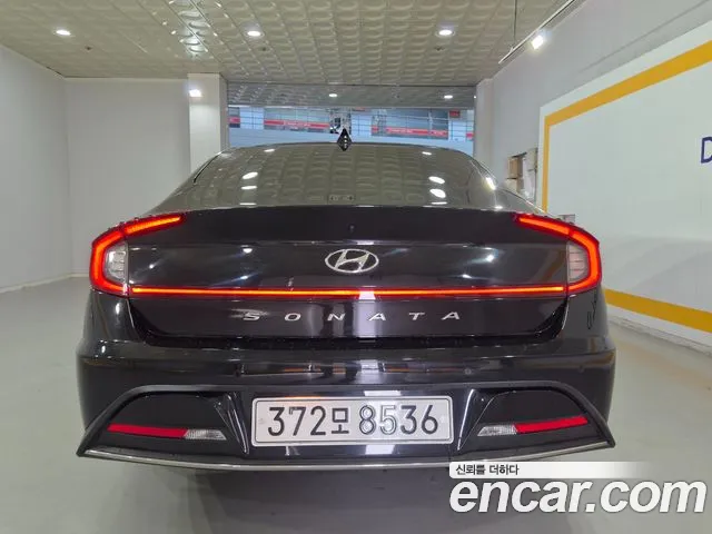 Hyundai Sonata — Фото автомобиля 4