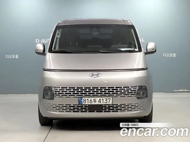 Hyundai Staria — Фото автомобиля 2