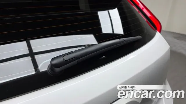 Kia Niro The All New Niro Signature — Фото автомобиля 27