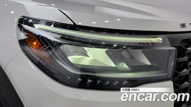 Ford Explorer — Фото автомобиля 7