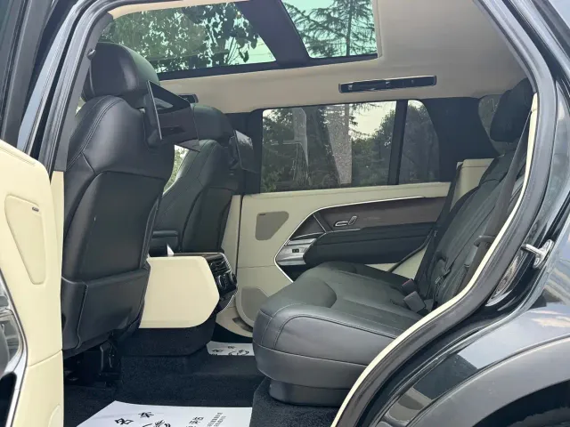 Land Rover Range Rover — Фото автомобиля 15