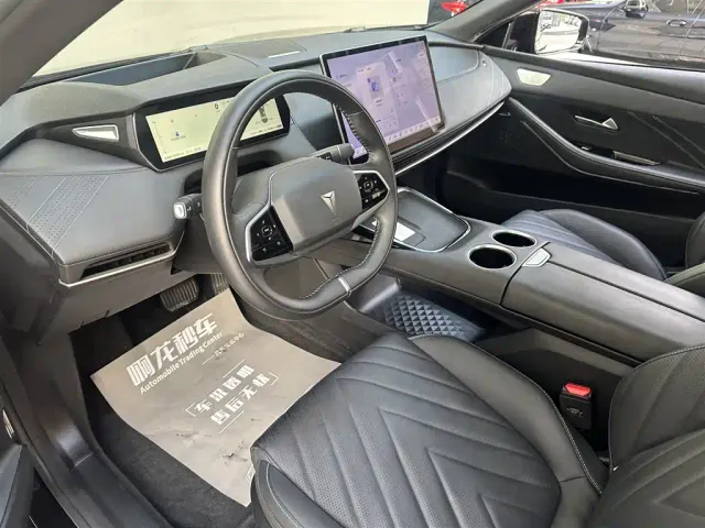 Deepal Deepal SL03 2023 200Max Extended Range — Фото автомобиля 8