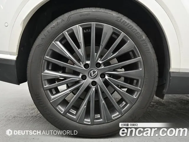 Lexus RX — Фото автомобиля 5