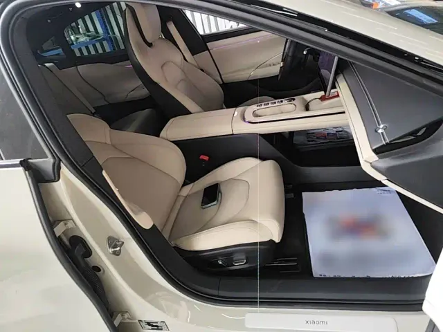 Xiaomi SU7 — Фото автомобиля 24