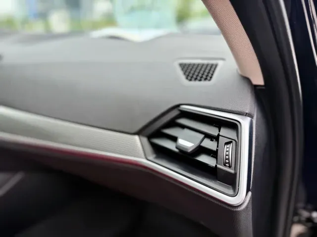BMW 3 Series — Фото автомобиля 6
