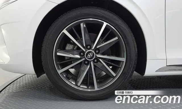 Hyundai Grandeur New — Фото автомобиля 5