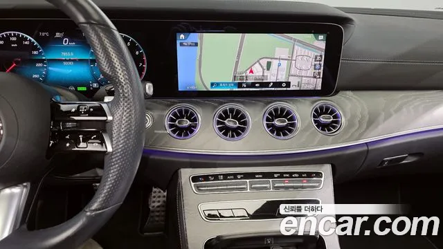 Mercedes-Benz E-Class — Фото автомобиля 13