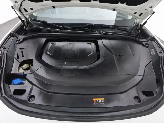 Lynk & Co Lynk & Co 06 EM-P 2022 PHEV 84KM Range Pro — Фото автомобиля 6
