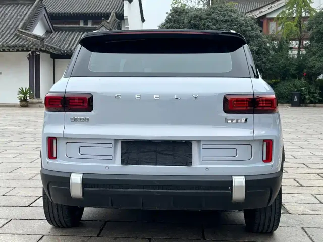 Geely ICON — Фото автомобиля 6