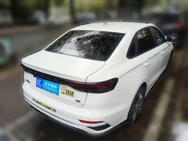 Geely Emgrand — Фото автомобиля 2