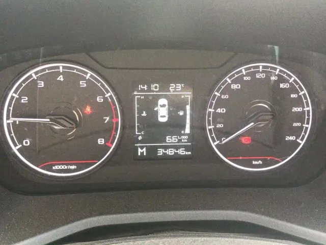 Geely Emgrand — Фото автомобиля 14