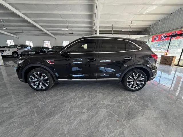 Hongqi HS5 — Фото автомобиля 3