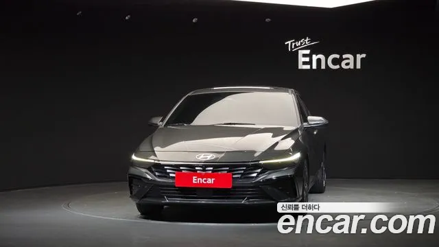 Hyundai Avante CN7 — Фото автомобиля 3