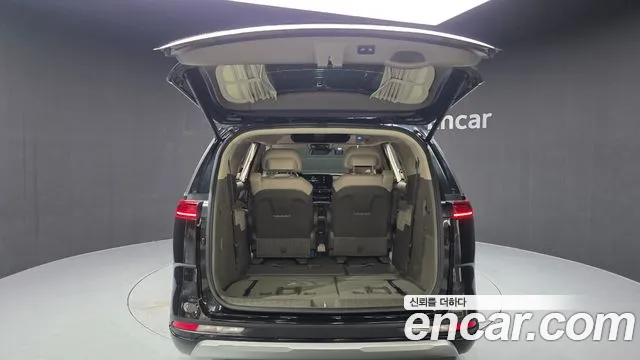 Kia Canival Carnival 4 поколение 7 мест Hi-Limousine — Фото автомобиля 20