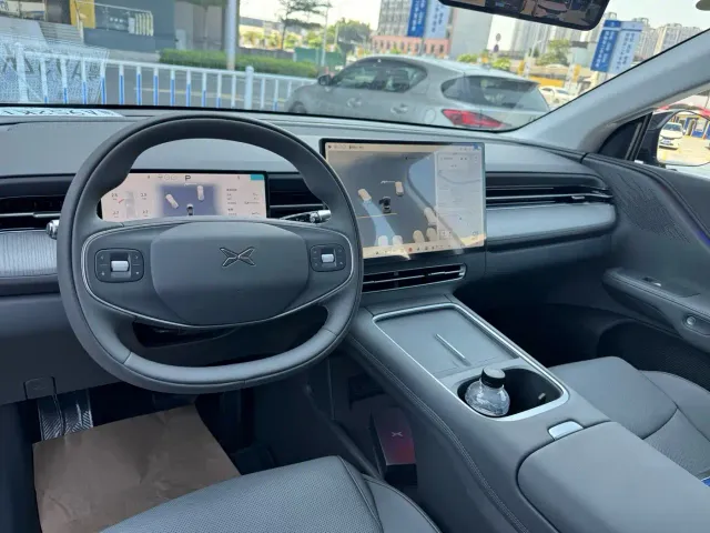 Xpeng G6 — Фото автомобиля 6