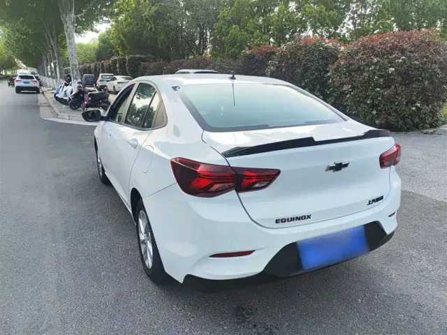 Chevrolet Cavalier — Фото автомобиля 4