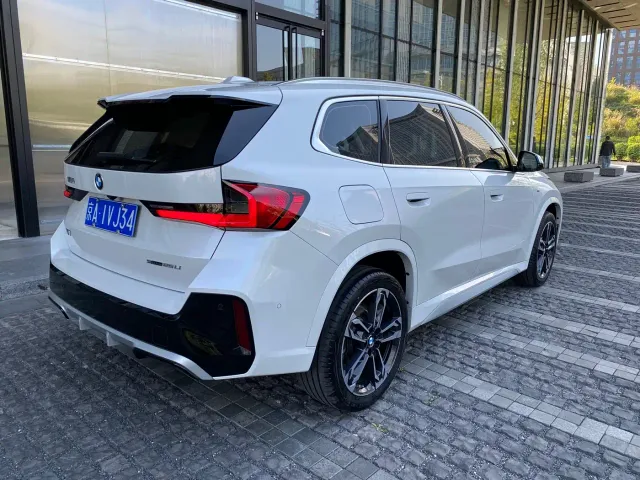 BMW X1 — Фото автомобиля 3