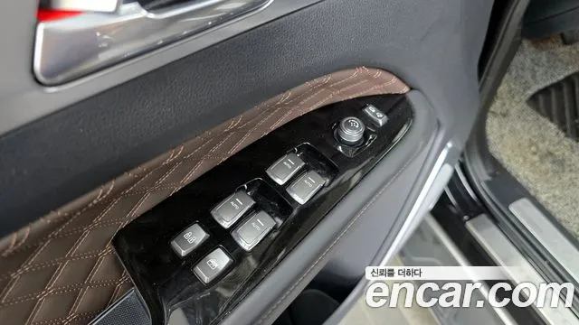 KG_Mobility_Ssangyong Rexton All Rexton Дизель 2.2 4WD — Фото автомобиля 27