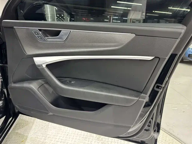 Audi A6L — Фото автомобиля 29