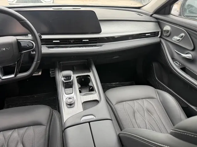 Chery Arrizo 8 — Фото автомобиля 10