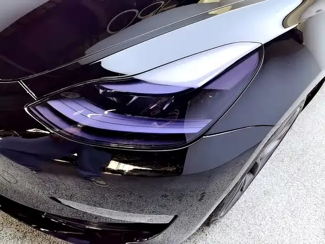 Tesla Model 3 — Фото автомобиля 9