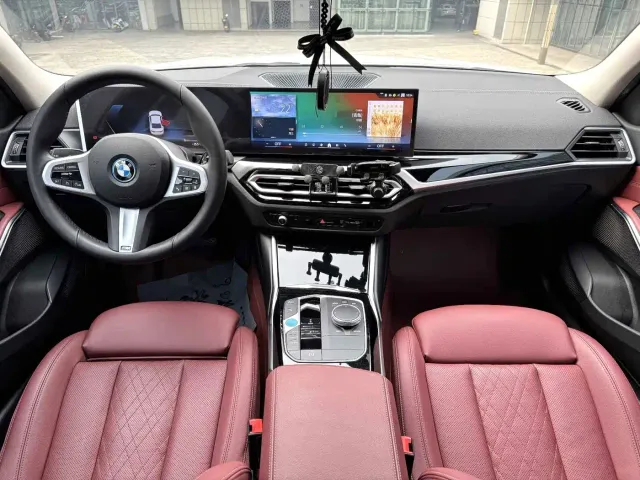 BMW i3 — Фото автомобиля 15