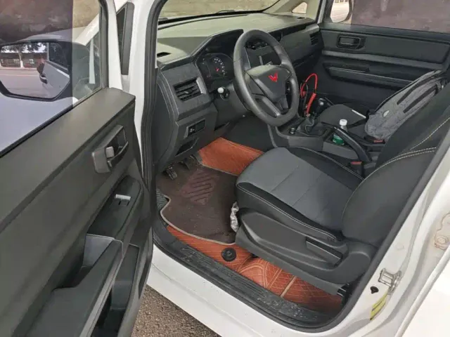 Wuling Hongguang Plus — Фото автомобиля 15