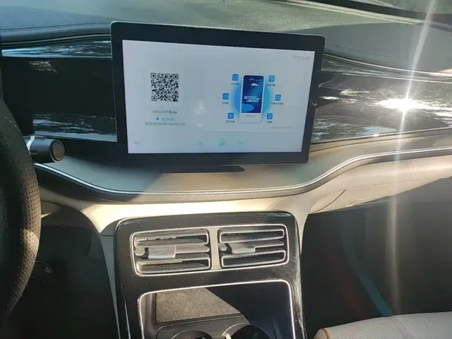 BYD Qin PLUS — Фото автомобиля 8